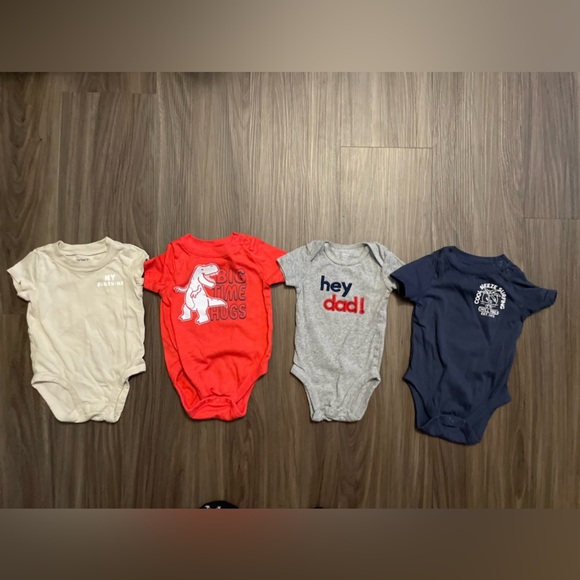 Carter's Baby Boy Red, Cream , Gray and Blue Bodysuits bundle size 3/6 months - Picture 5 of 5